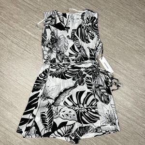Calvin Klein Women's Skirt Romper NWT Wrap Mini 100% Rayon SZ 12 Floral MSRP $99